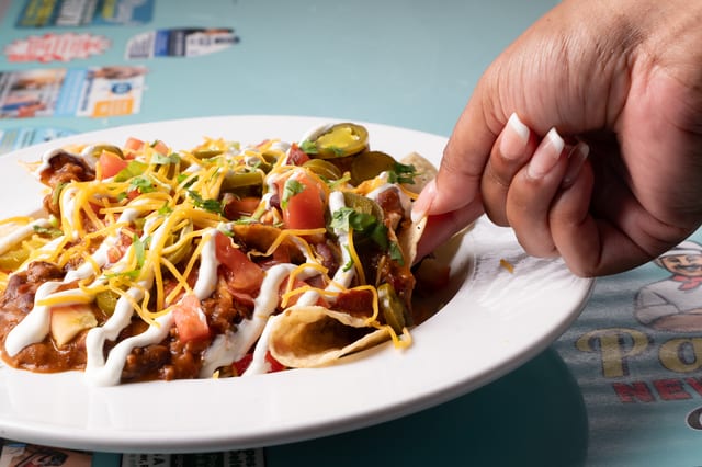 Nachos Supreme.